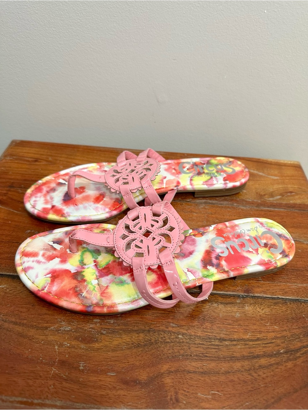 Circus by Sam Edelman Cherri Thong Sandals Pink Tie Dye Floral